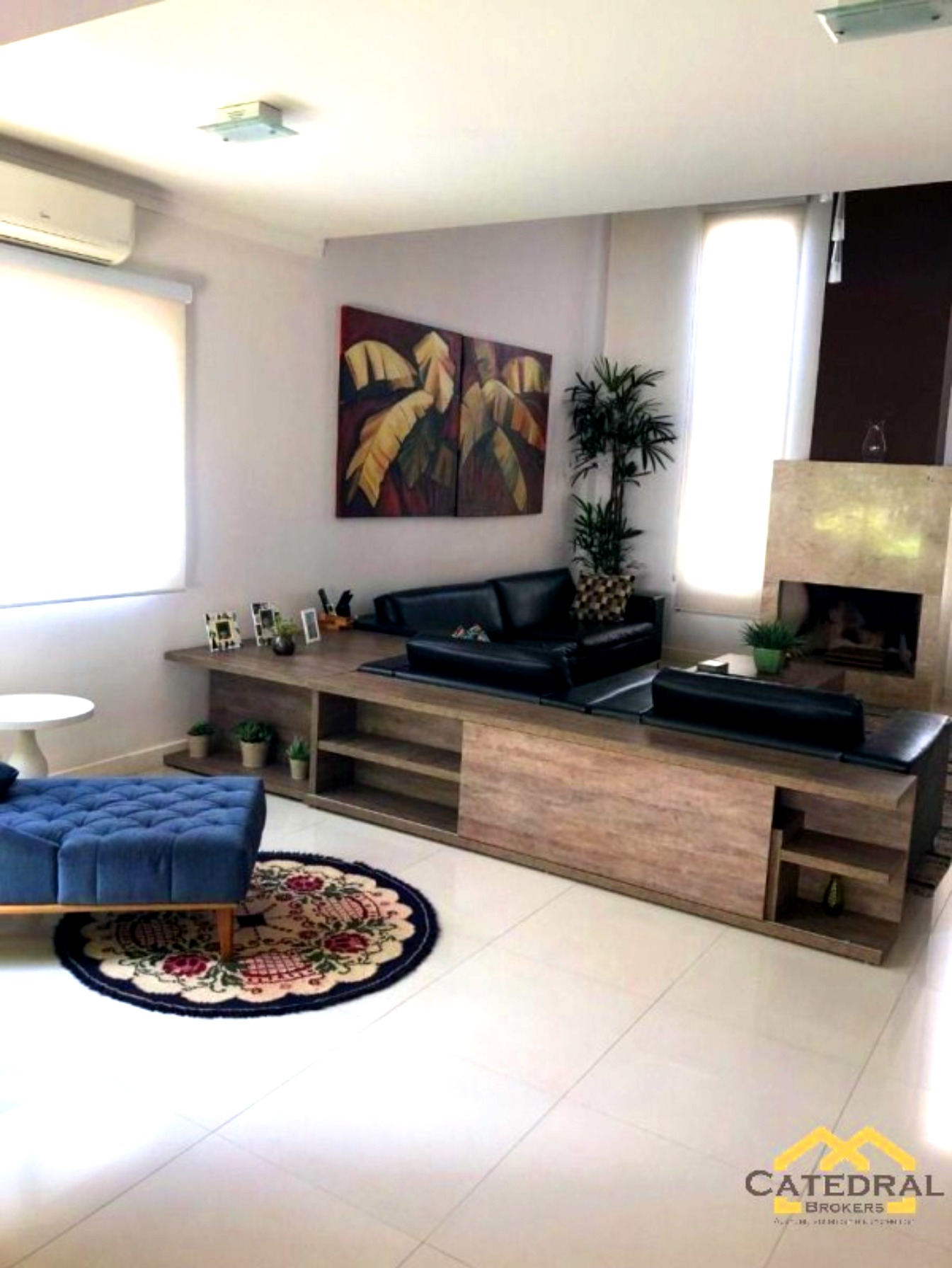 Casa à venda com 3 quartos, 360m² - Foto 2