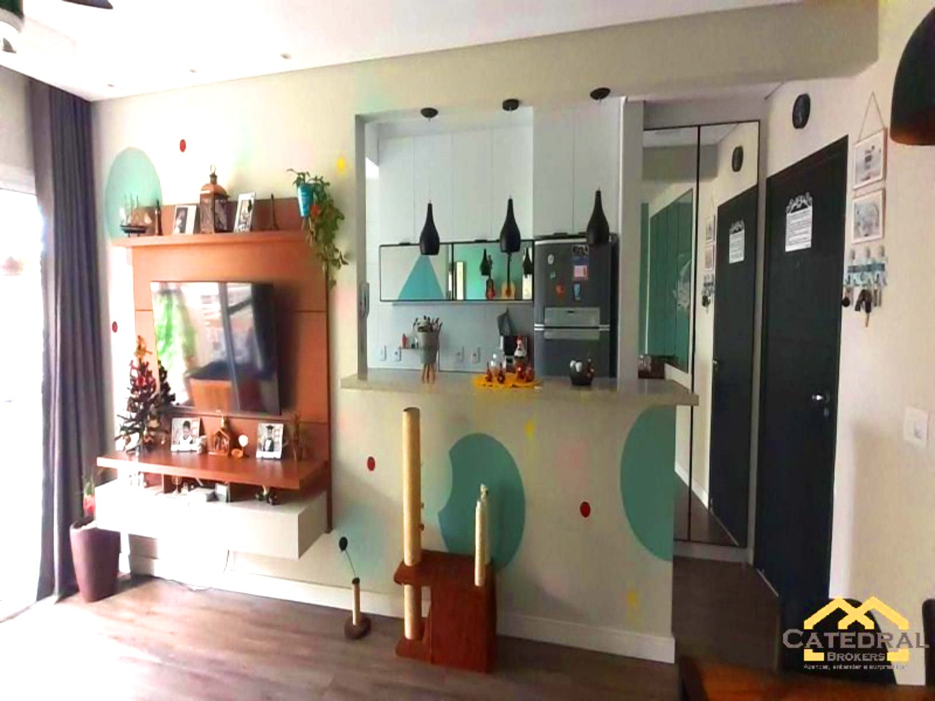 Apartamento à venda com 2 quartos, 64m² - Foto 1