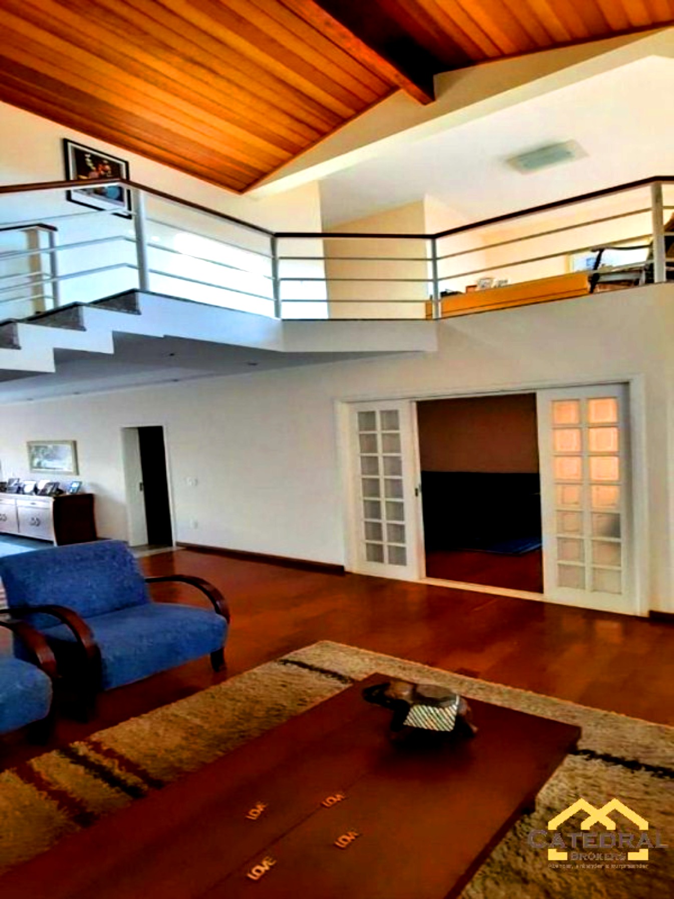 Casa de Condomínio à venda com 3 quartos, 300m² - Foto 3