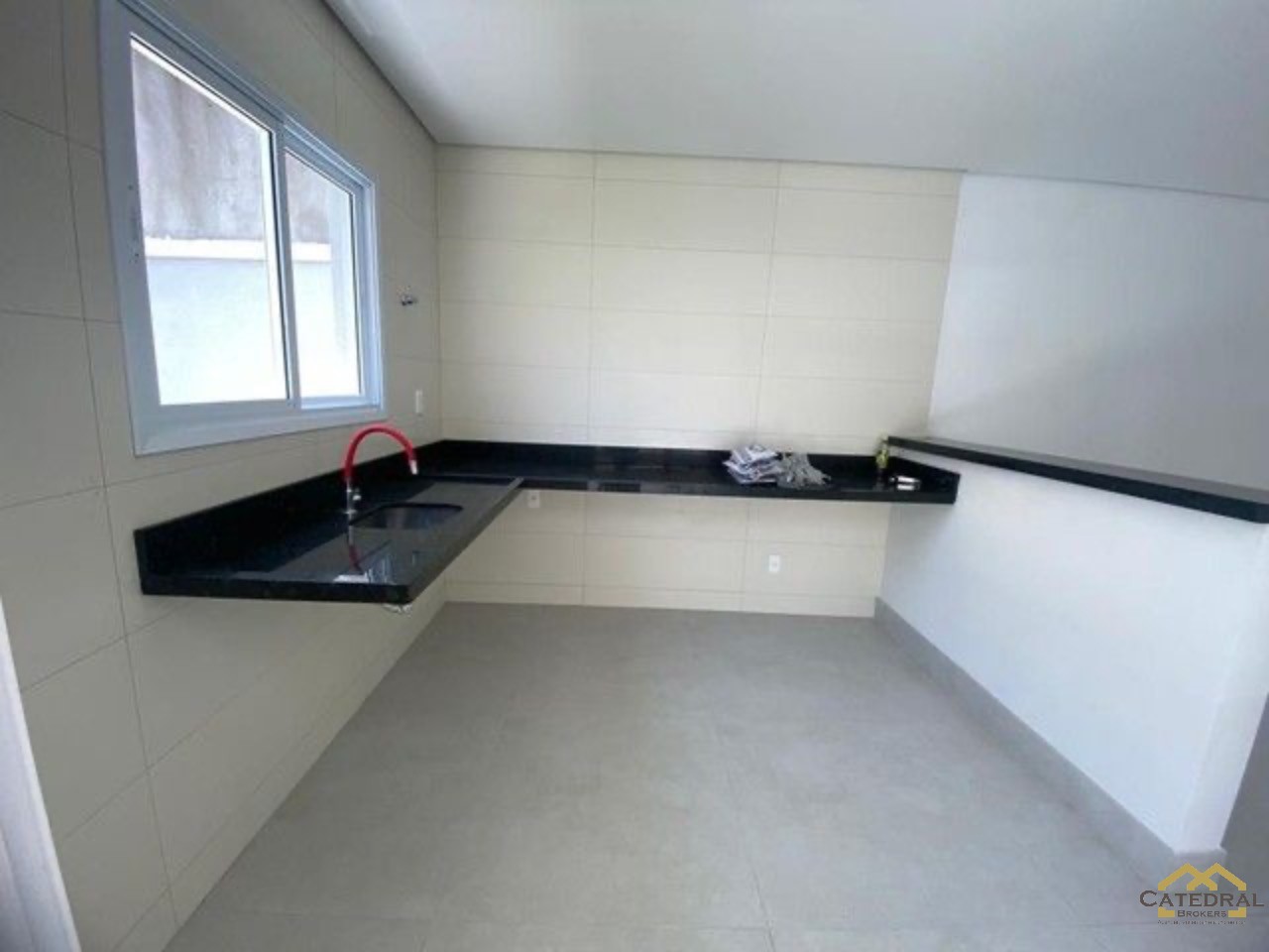 Sobrado à venda com 3 quartos, 100m² - Foto 4