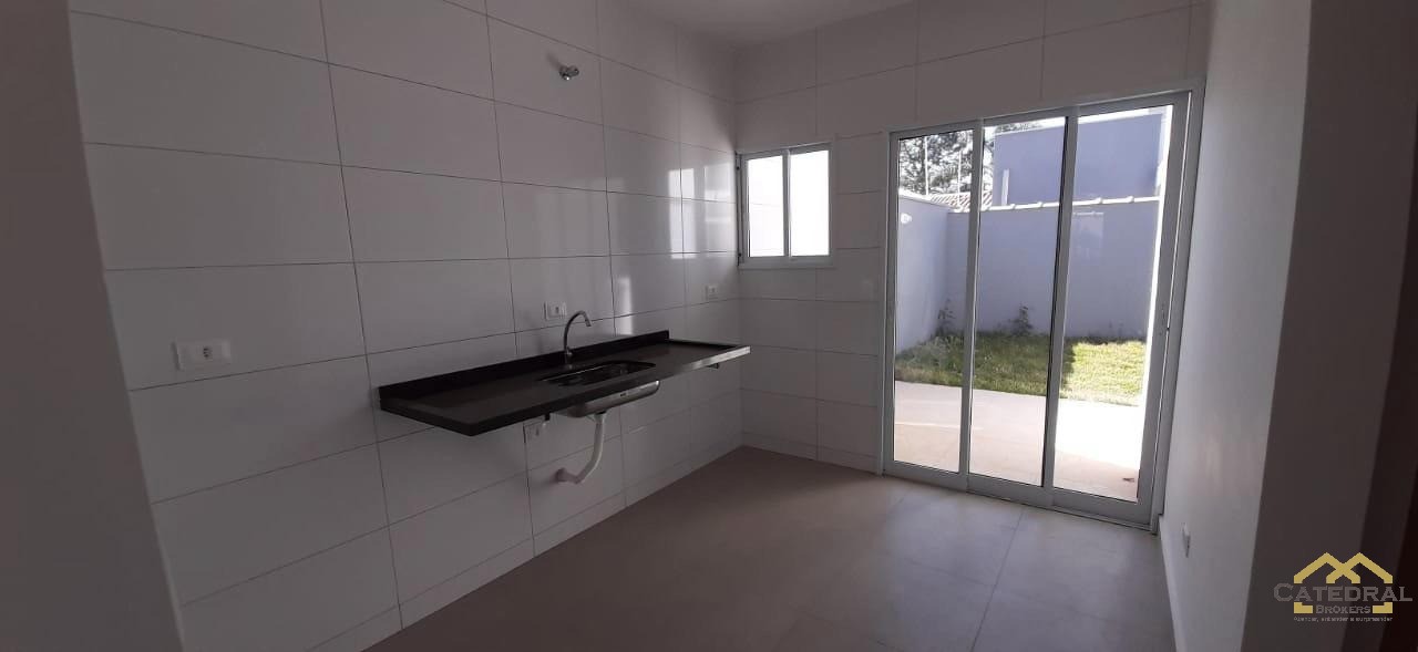 Casa à venda com 2 quartos, 94m² - Foto 9