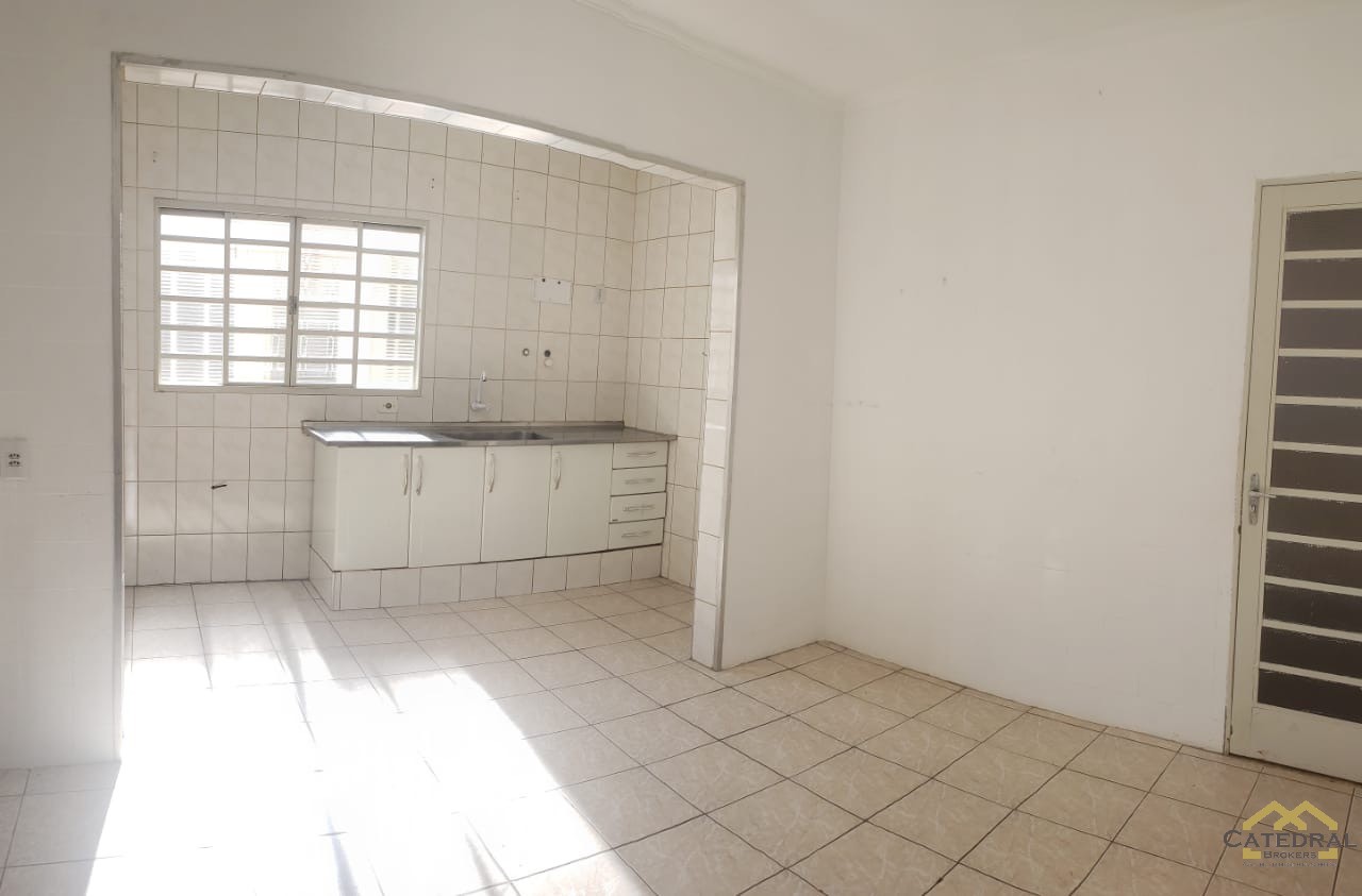 Casa à venda com 4 quartos, 250m² - Foto 13