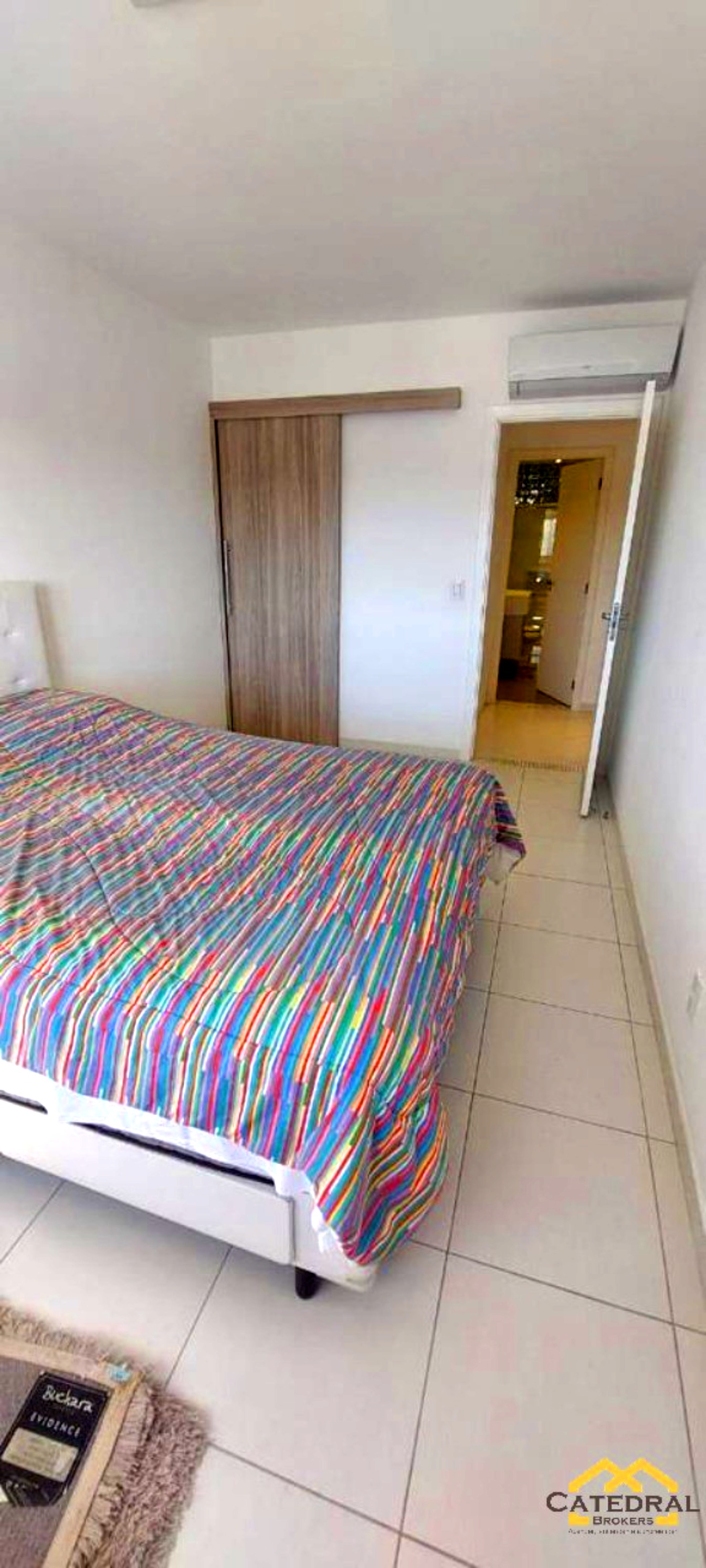 Apartamento à venda com 4 quartos, 180m² - Foto 13