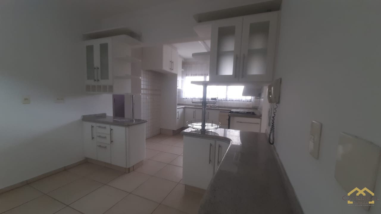 Apartamento à venda com 3 quartos, 173m² - Foto 9