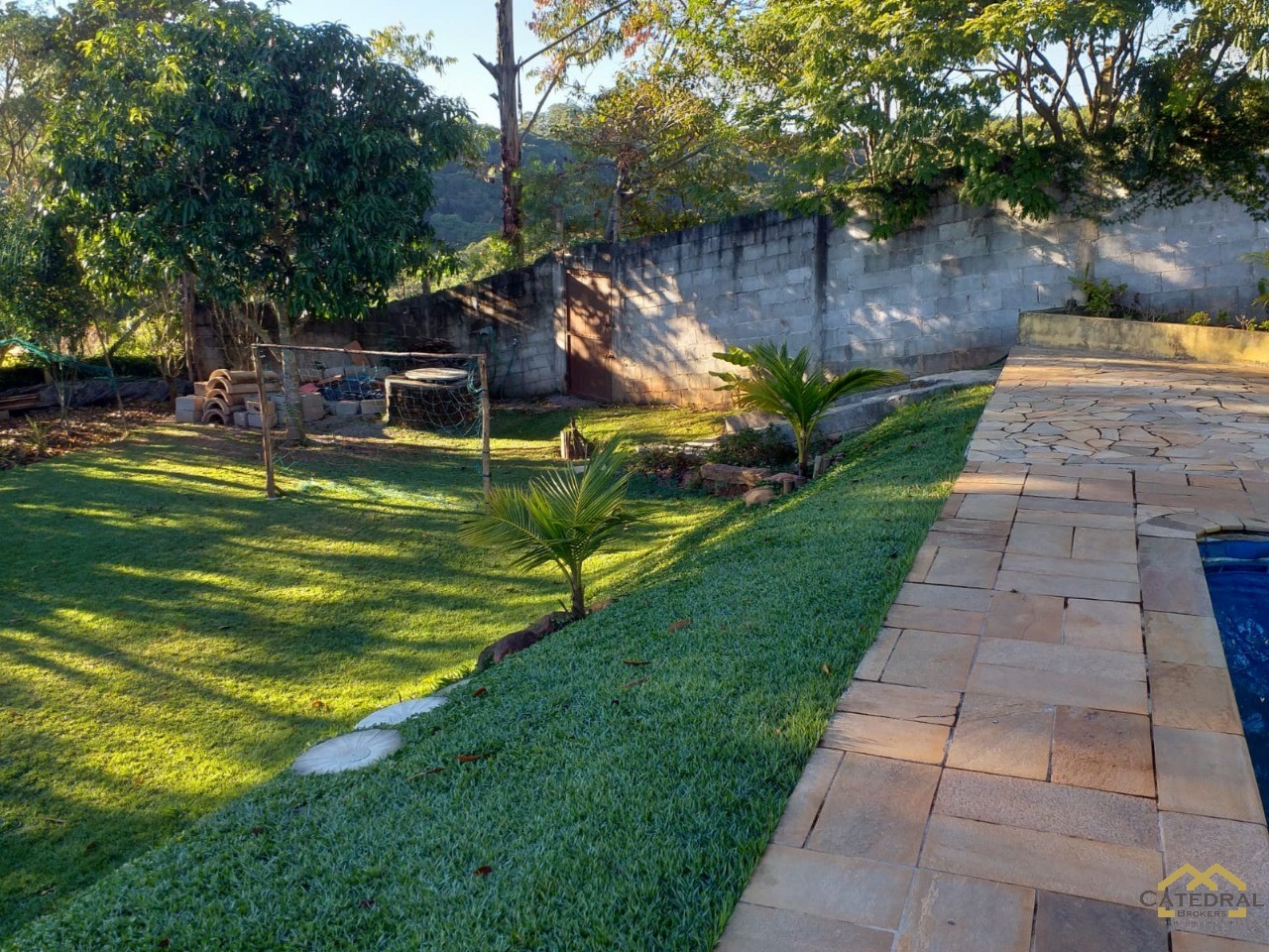 Chácara à venda com 2 quartos, 200m² - Foto 3