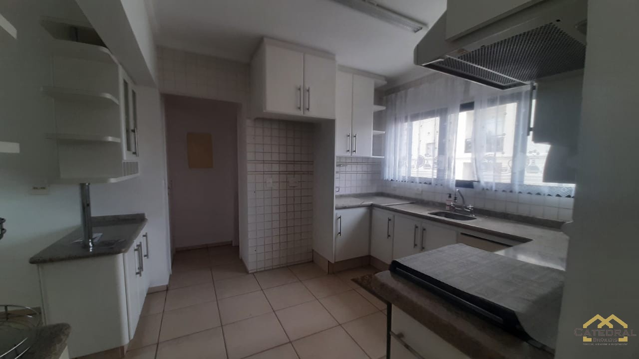 Apartamento à venda com 3 quartos, 173m² - Foto 10