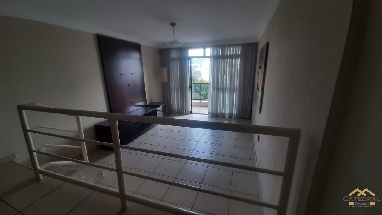 Apartamento à venda com 3 quartos, 173m² - Foto 2