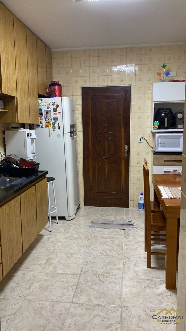 Apartamento para alugar com 3 quartos, 100m² - Foto 2