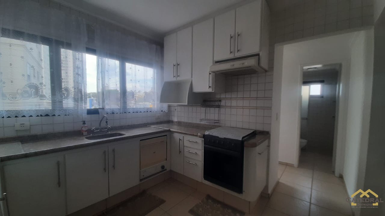 Apartamento à venda com 3 quartos, 173m² - Foto 11