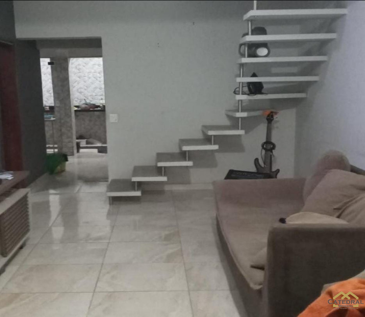 Sobrado à venda com 3 quartos, 161m² - Foto 1