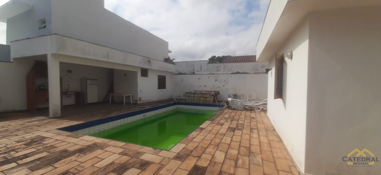 Casa para alugar com 4 quartos, 277m² - Foto 19