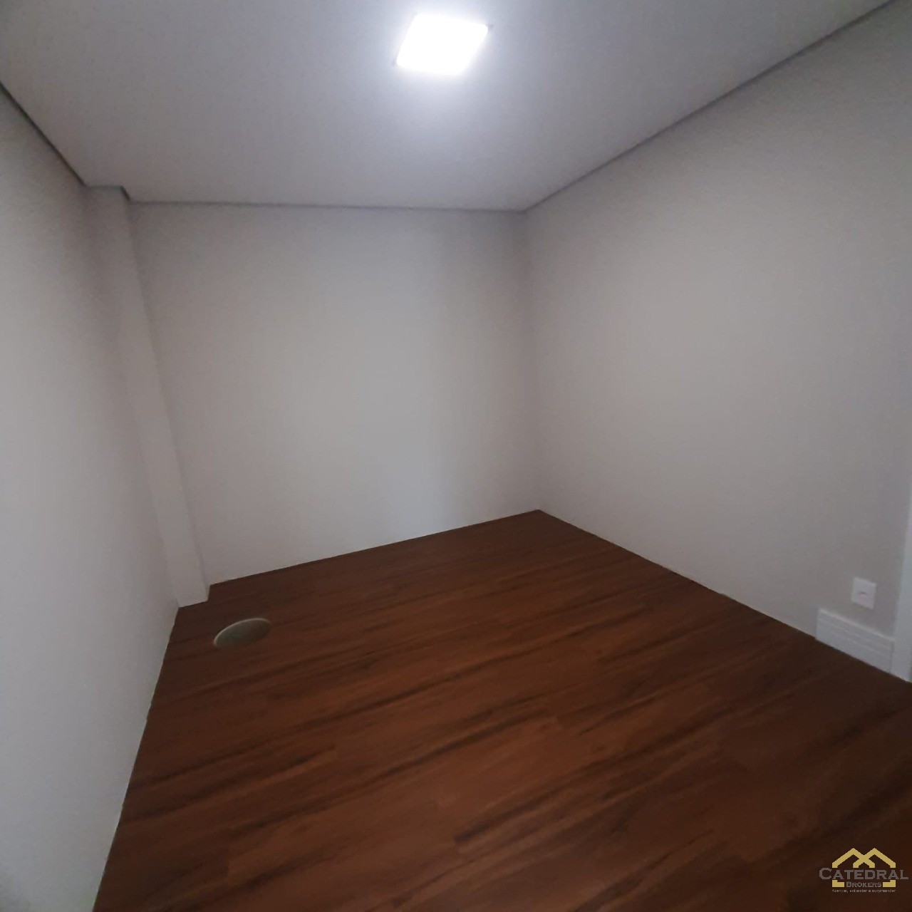 Casa de Condomínio à venda com 4 quartos, 450m² - Foto 18