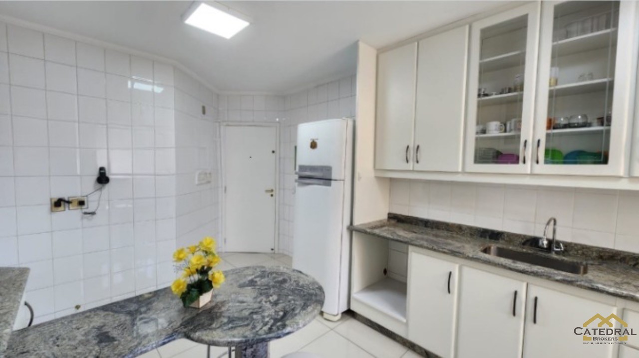 Apartamento à venda com 3 quartos, 112m² - Foto 9