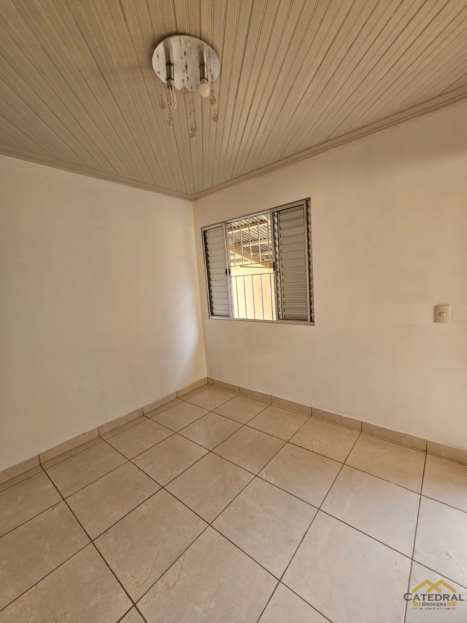 Casa à venda com 2 quartos, 155m² - Foto 5