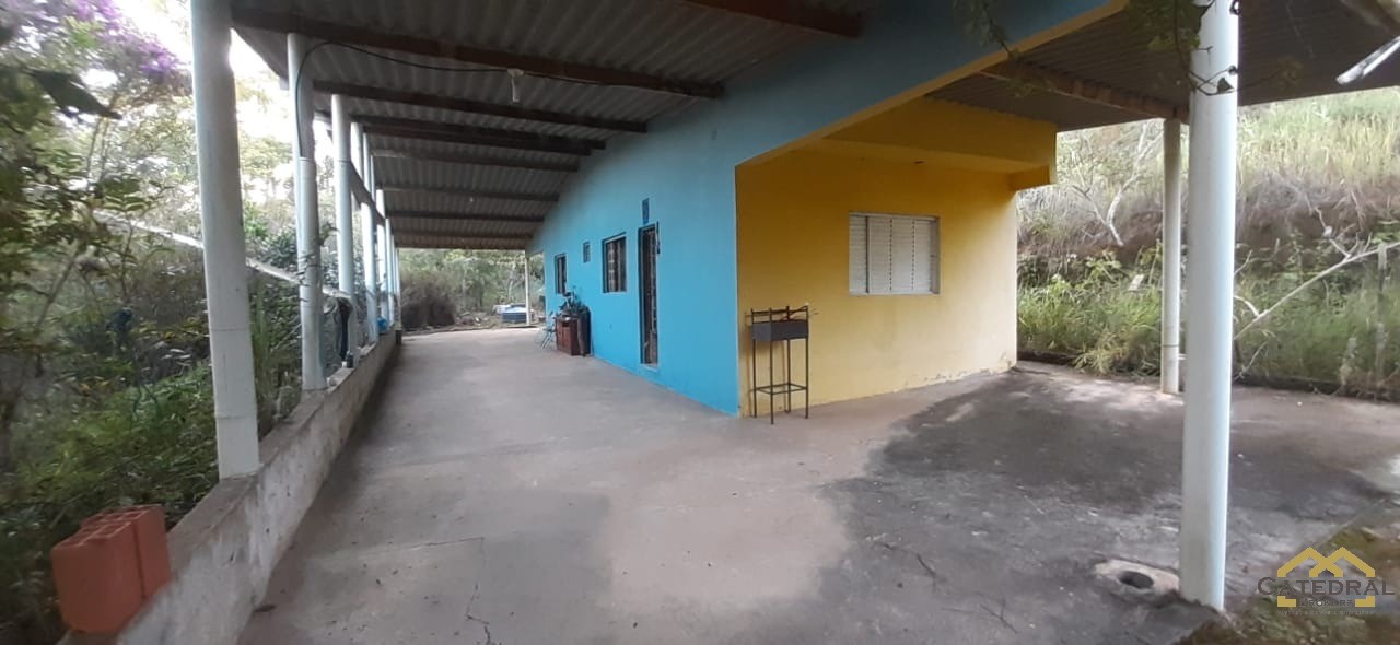 Chácara à venda com 1 quarto, 300m² - Foto 2