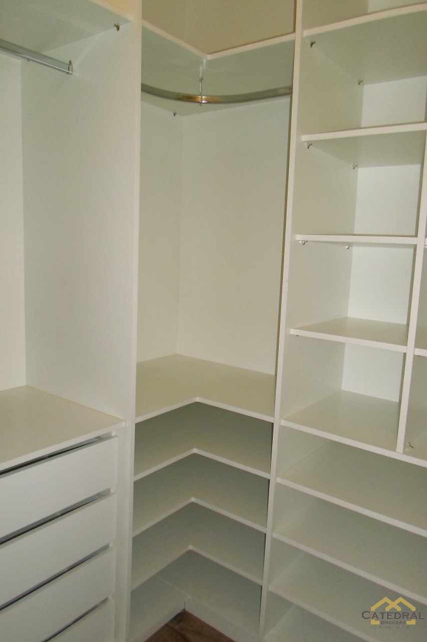 Apartamento à venda com 3 quartos, 111m² - Foto 11