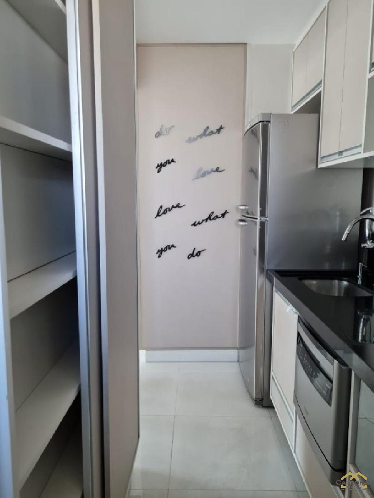 Apartamento à venda com 1 quarto, 61m² - Foto 13