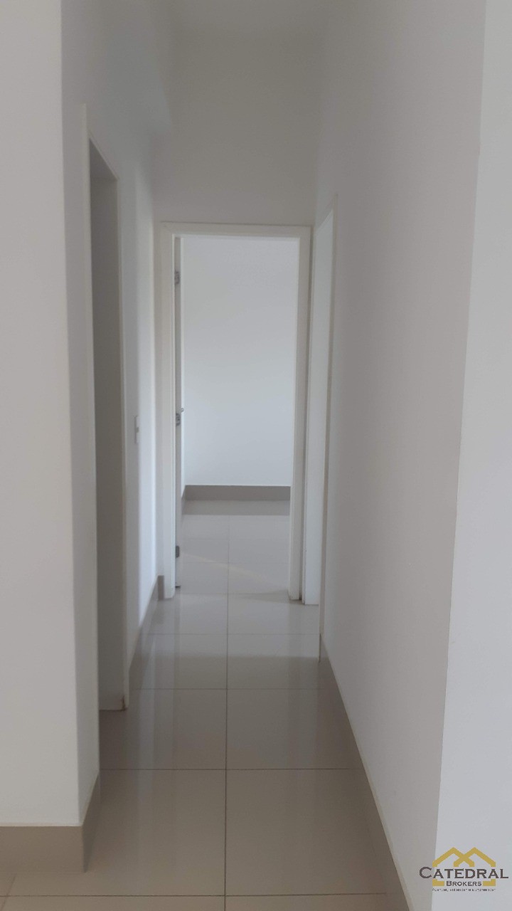 Apartamento à venda com 2 quartos, 66m² - Foto 13