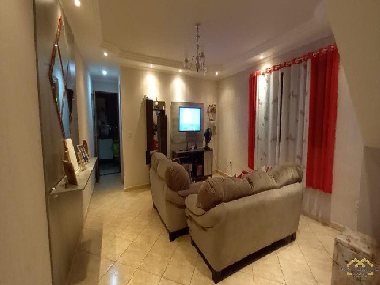 Sobrado à venda com 3 quartos, 239m² - Foto 2