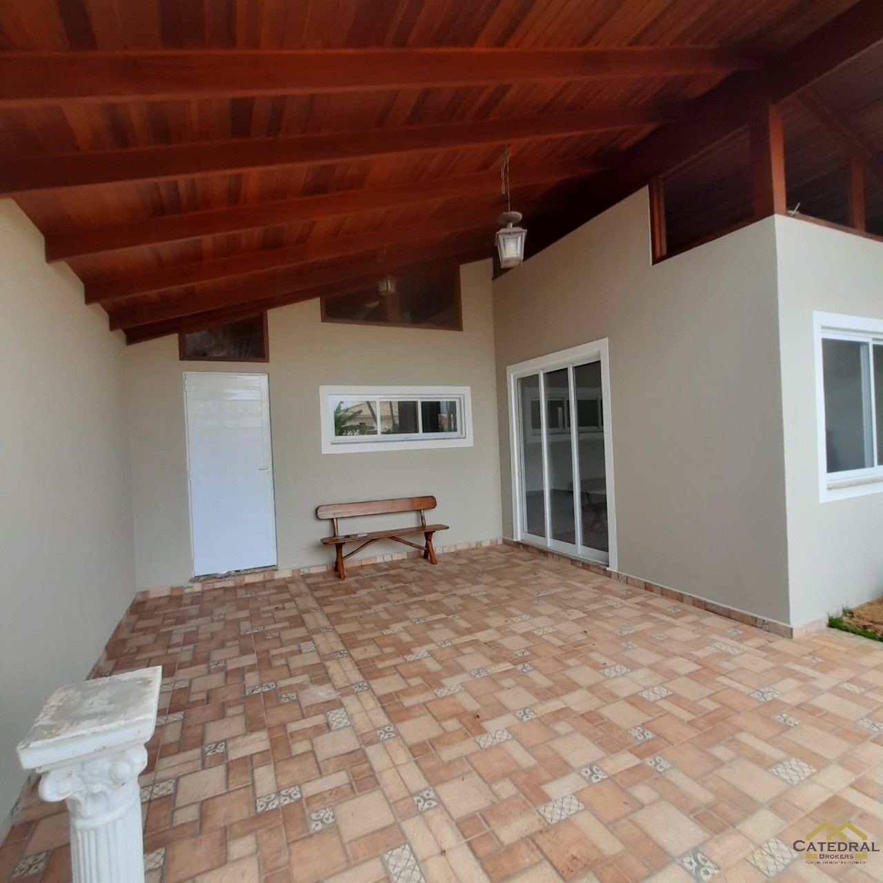 Casa de Condomínio para alugar com 3 quartos, 130m² - Foto 1