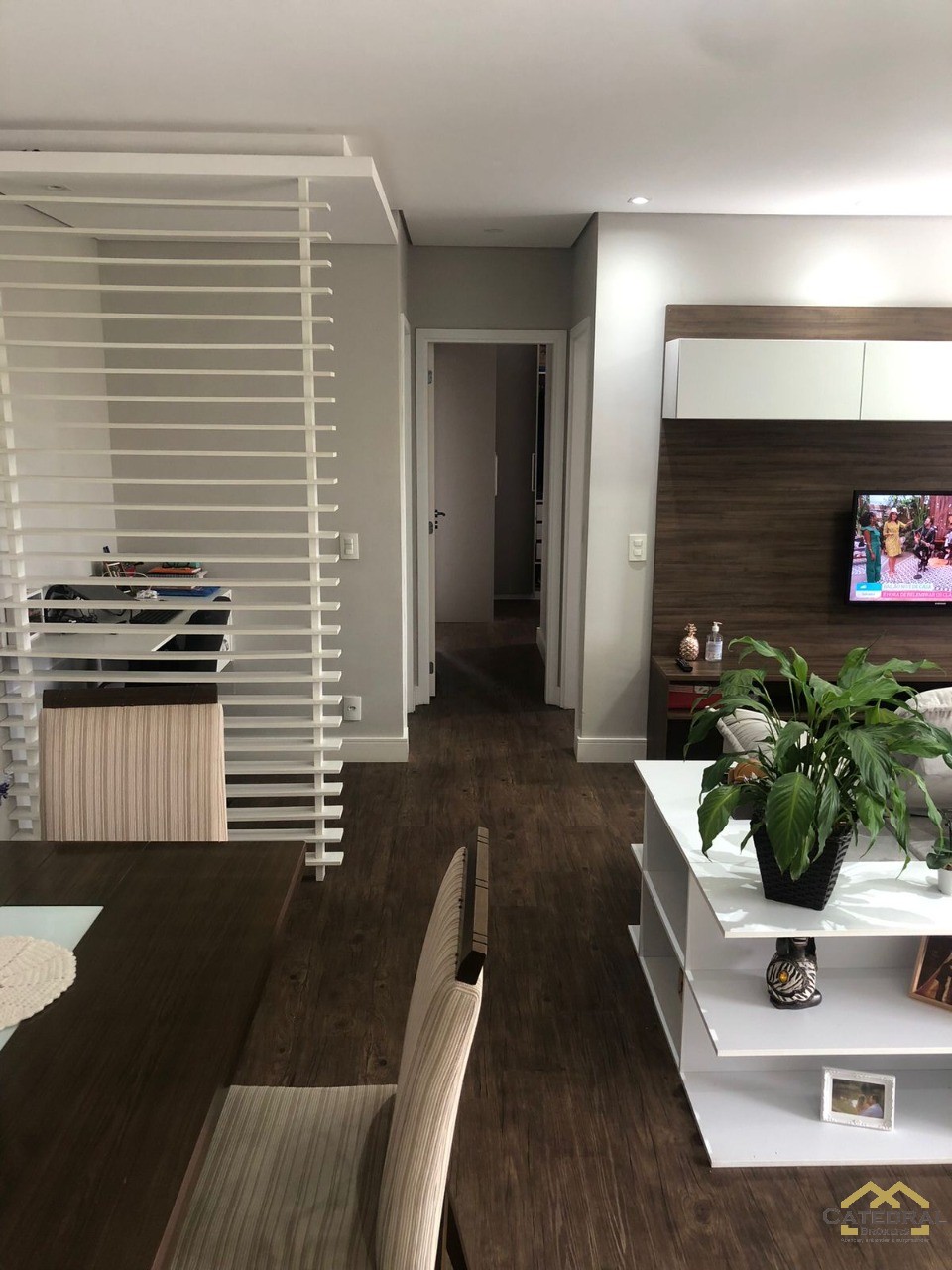 Apartamento à venda com 2 quartos, 76m² - Foto 11