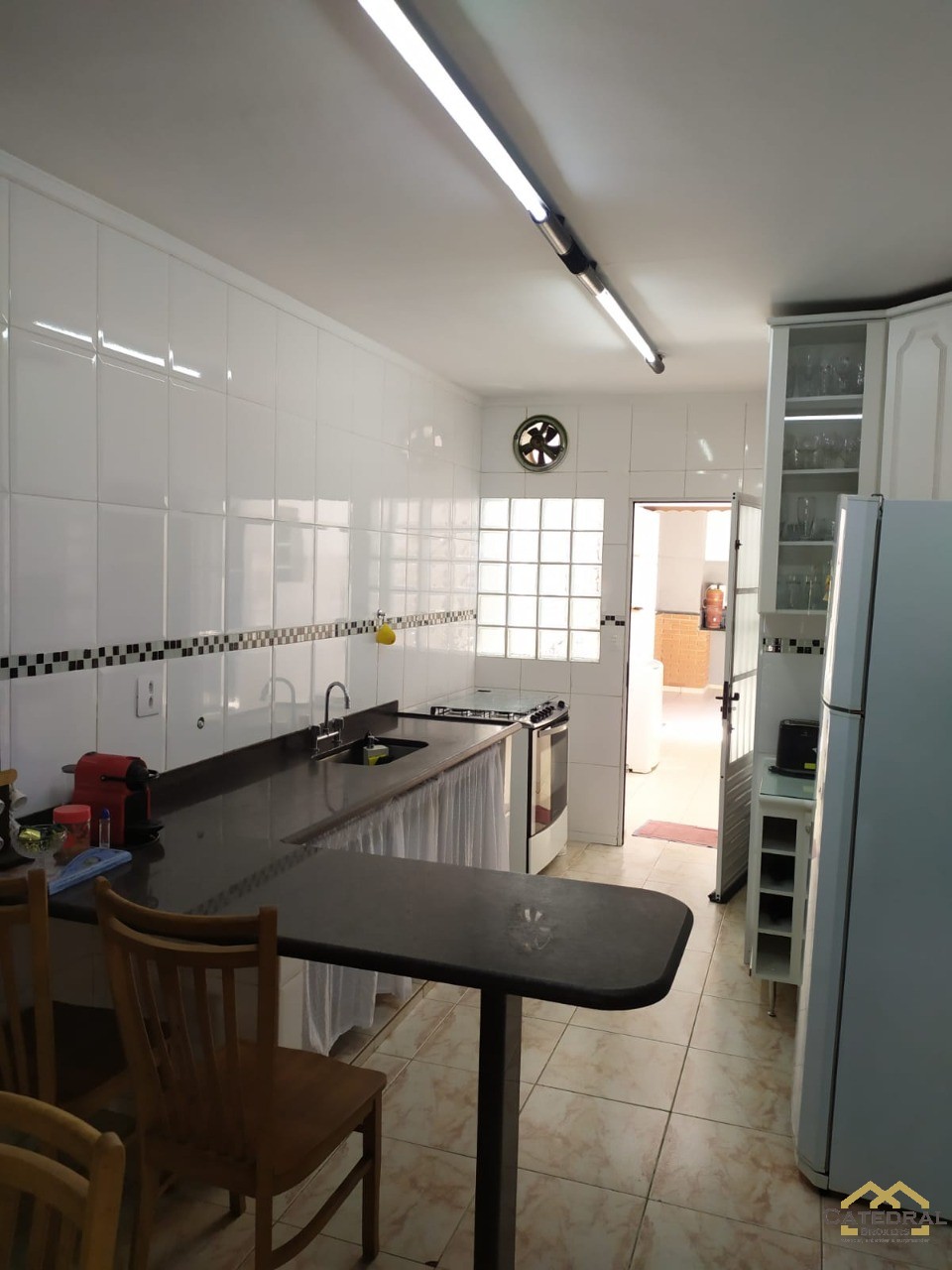 Casa à venda com 3 quartos, 180m² - Foto 13