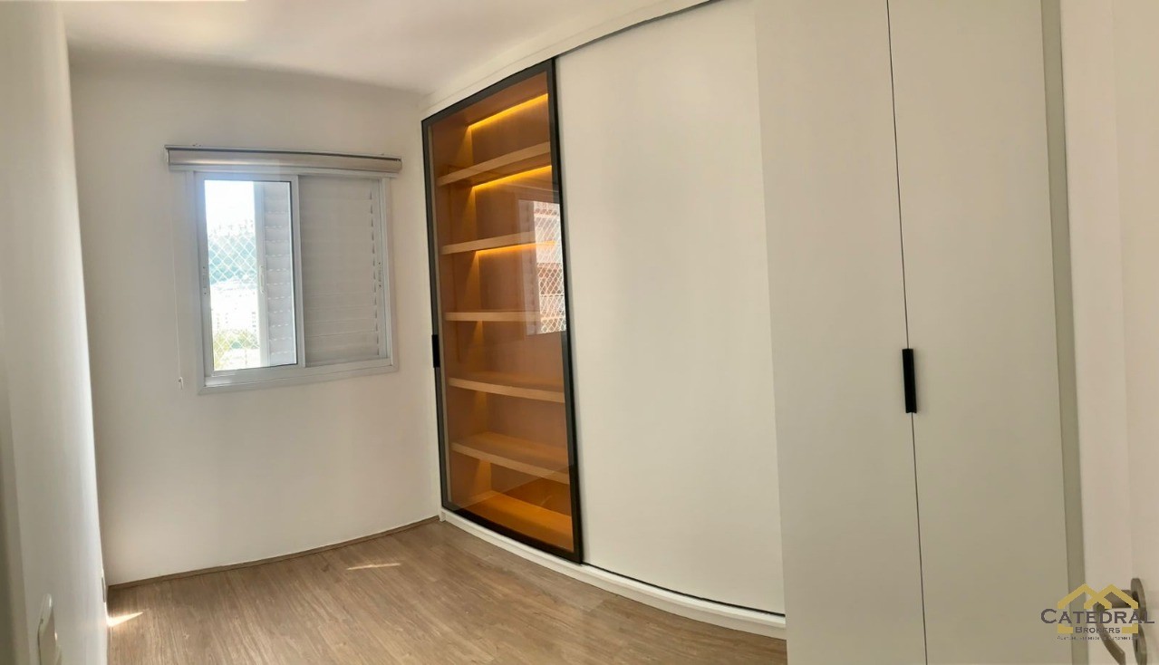 Apartamento à venda com 3 quartos, 61m² - Foto 11