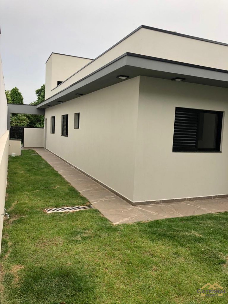 Casa à venda com 3 quartos, 97m² - Foto 12