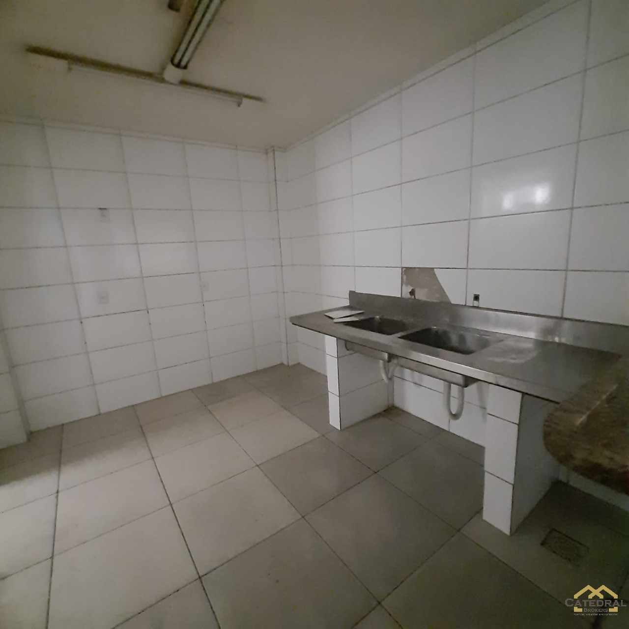 Loja-Salão para alugar com 3 quartos, 295m² - Foto 7