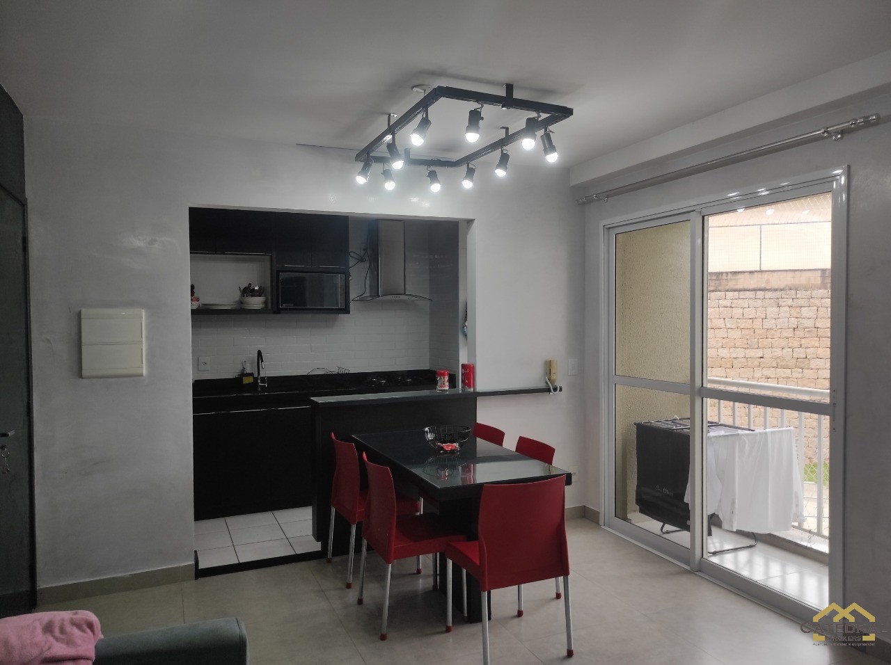 Apartamento à venda com 2 quartos, 64m² - Foto 8