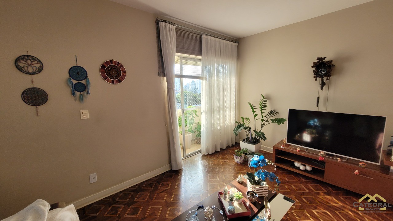 Apartamento à venda com 3 quartos, 150m² - Foto 2