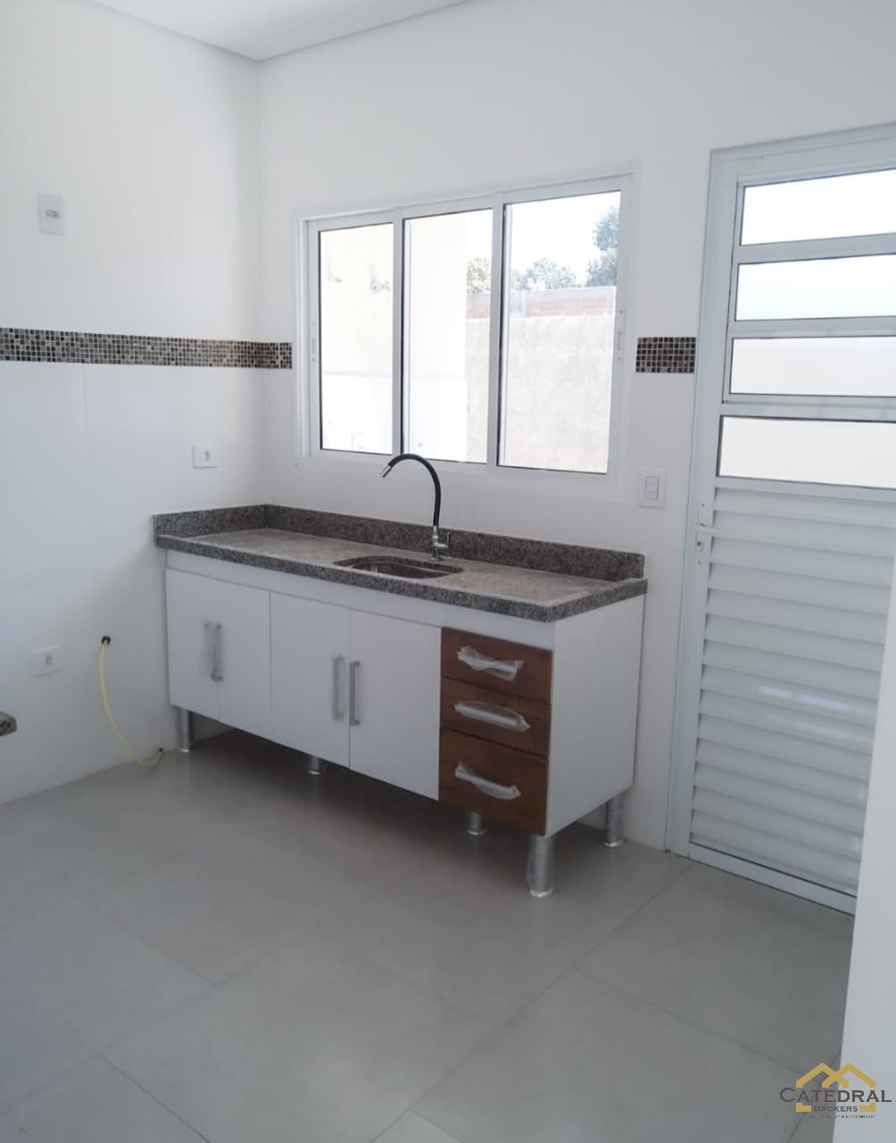 Casa à venda com 3 quartos, 85m² - Foto 6