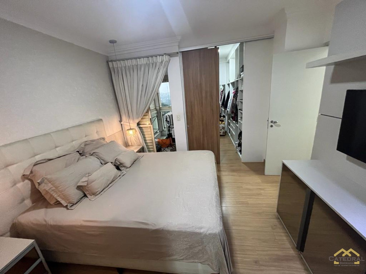 Apartamento à venda com 4 quartos, 187m² - Foto 8