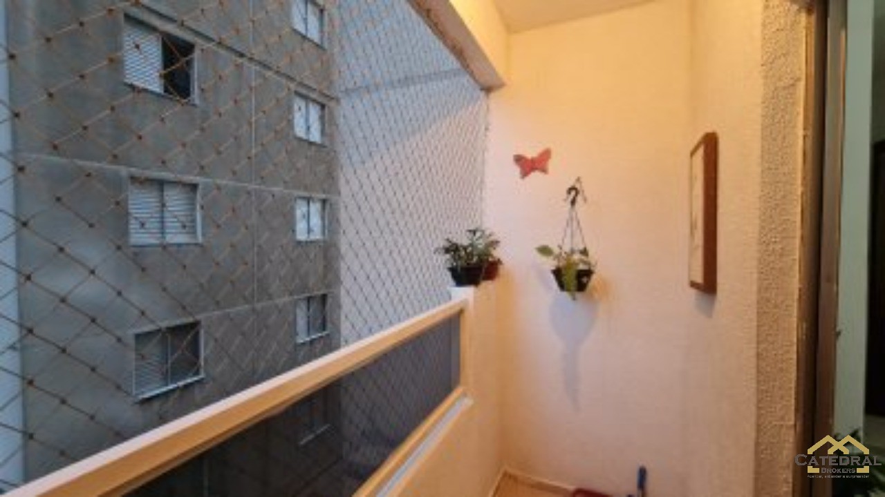 Apartamento à venda com 2 quartos, 60m² - Foto 6