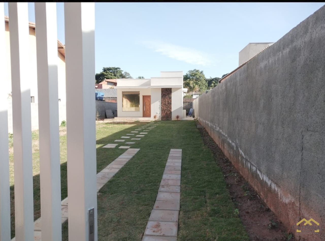 Casa à venda com 3 quartos, 85m² - Foto 2