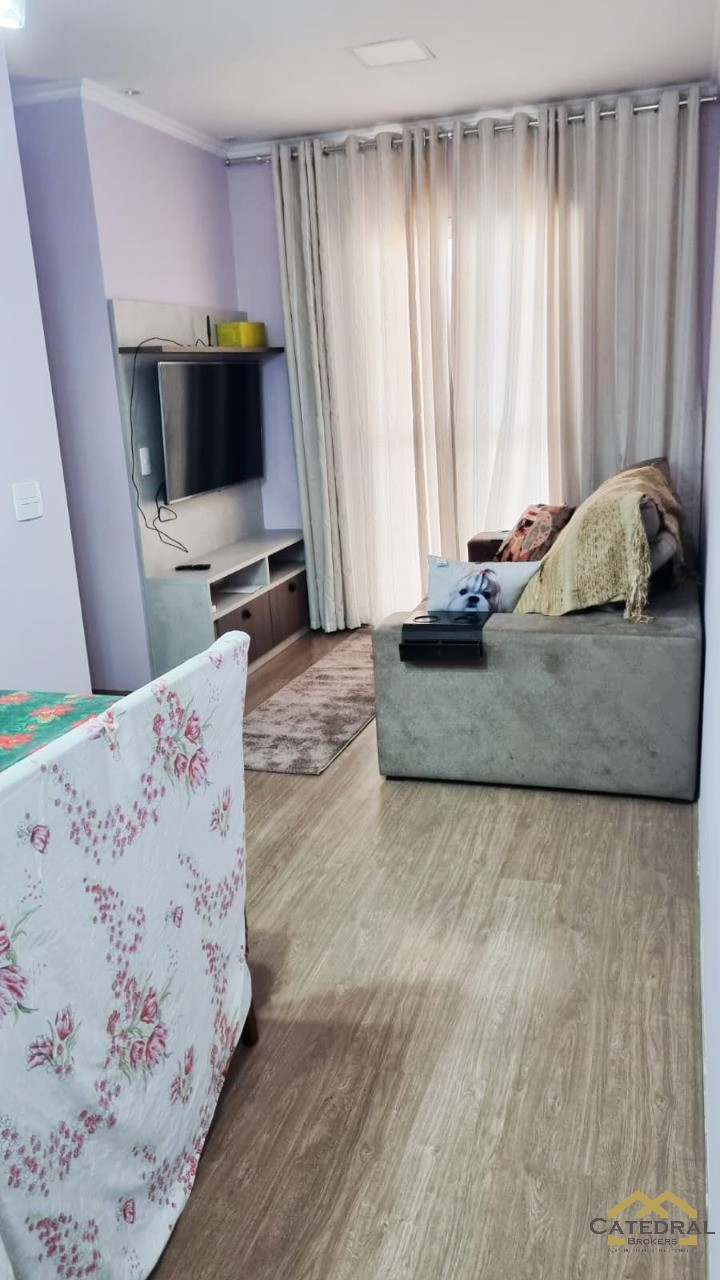 Apartamento à venda com 3 quartos, 61m² - Foto 1