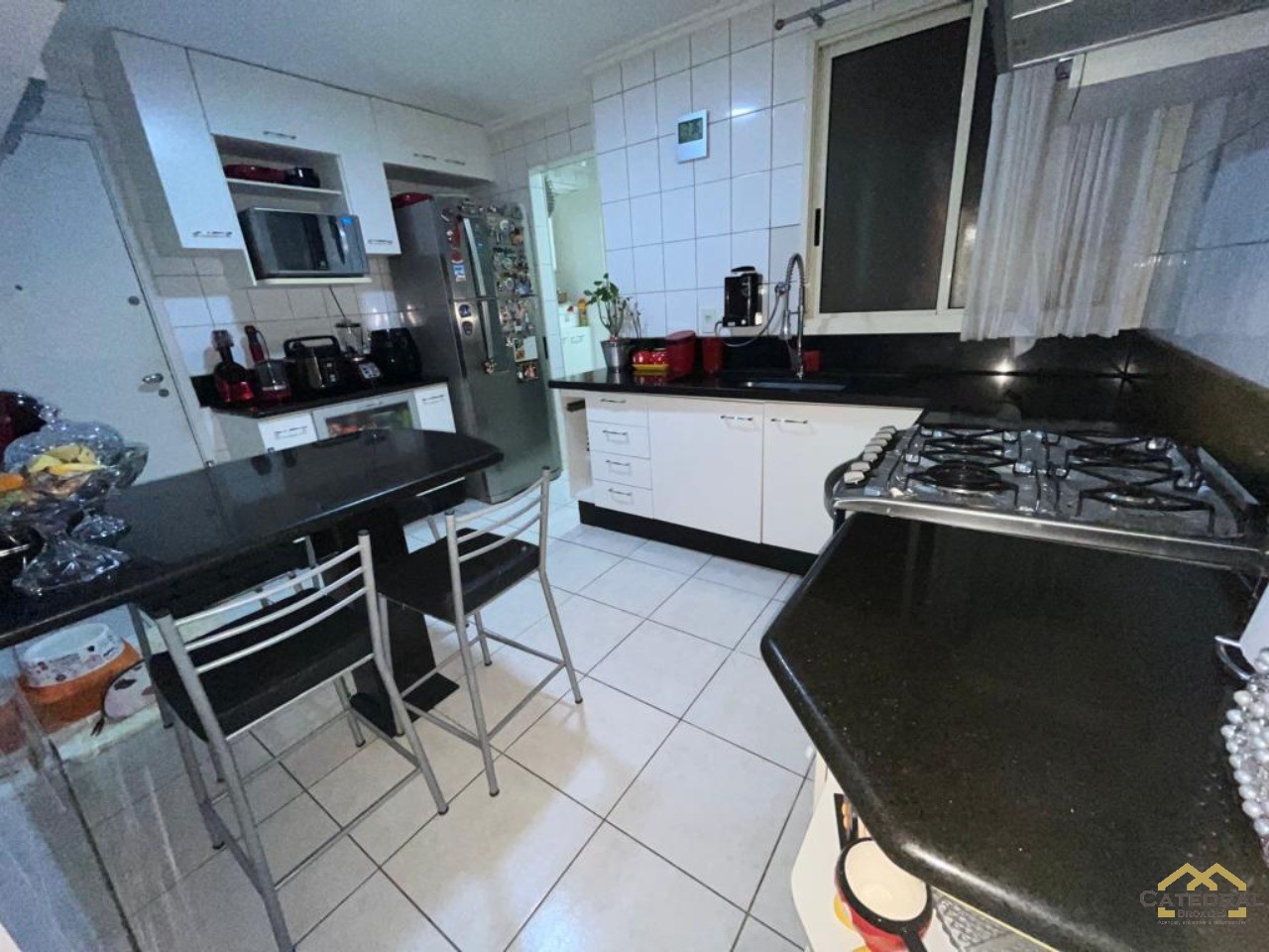 Apartamento à venda com 4 quartos, 187m² - Foto 6