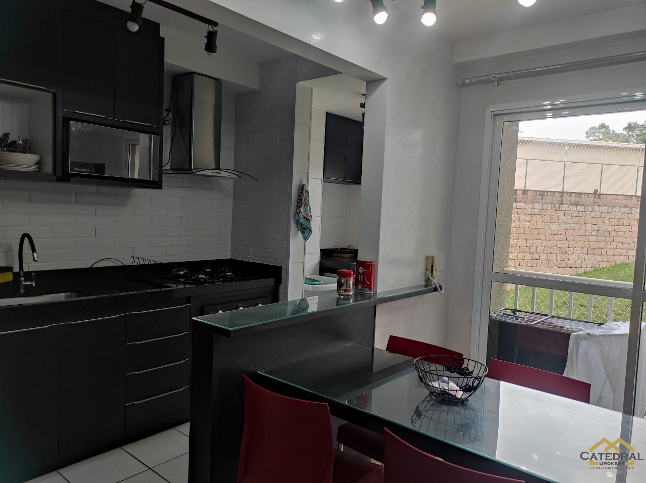 Apartamento à venda com 2 quartos, 64m² - Foto 9