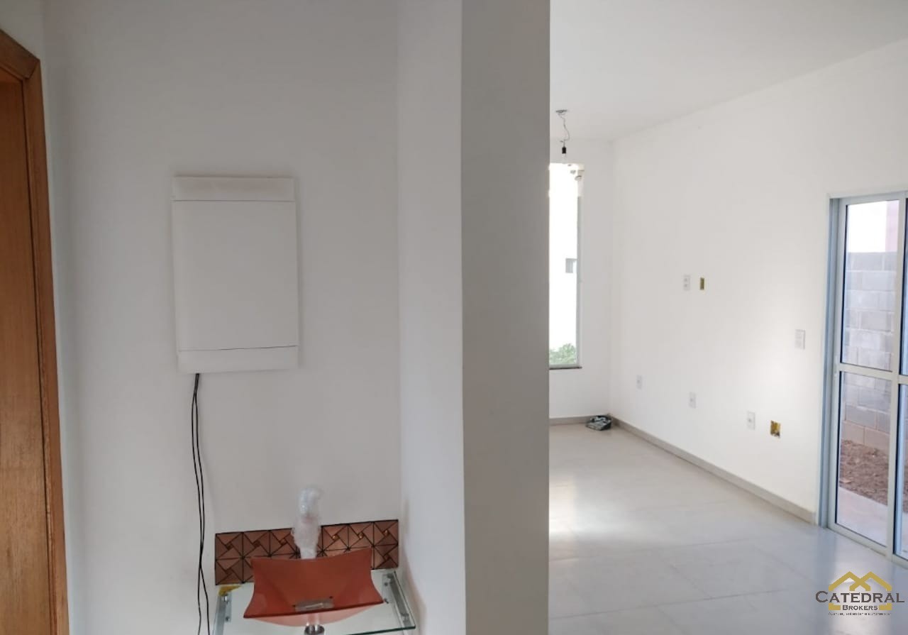 Casa à venda com 3 quartos, 85m² - Foto 3