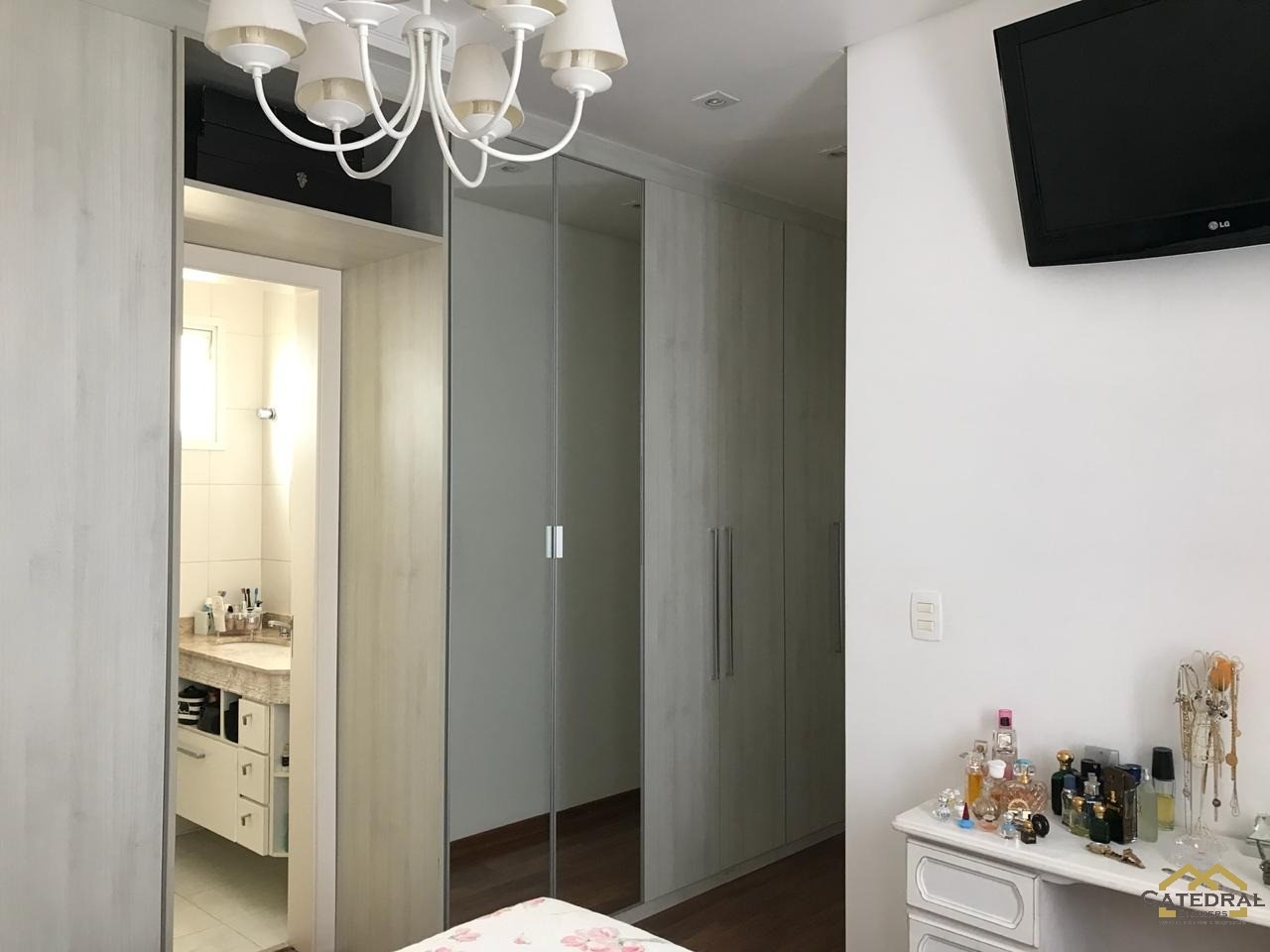 Apartamento para alugar com 3 quartos, 117m² - Foto 7