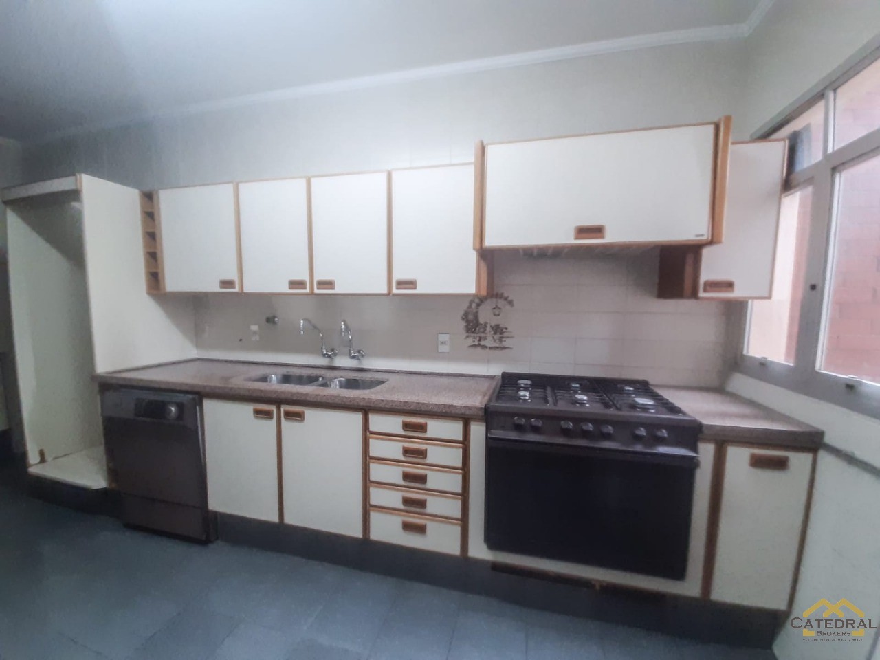 Apartamento para alugar com 5 quartos, 220m² - Foto 13