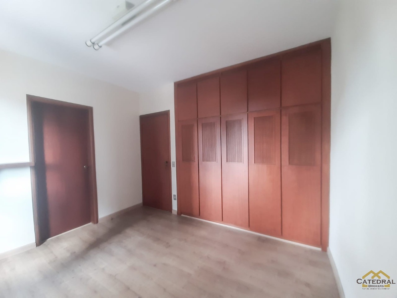 Apartamento para alugar com 5 quartos, 220m² - Foto 22