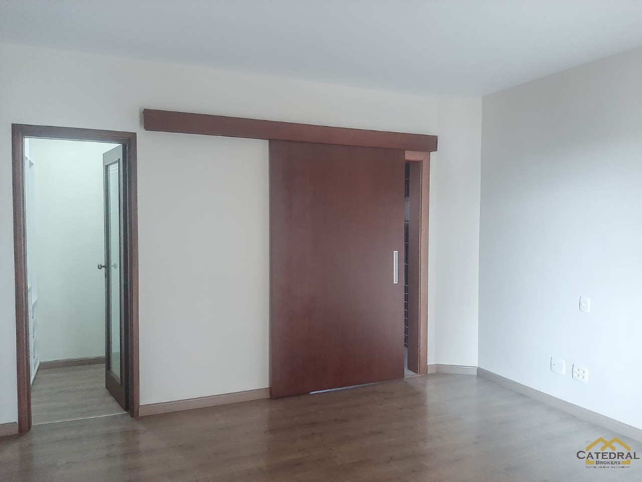 Apartamento para alugar com 5 quartos, 220m² - Foto 24