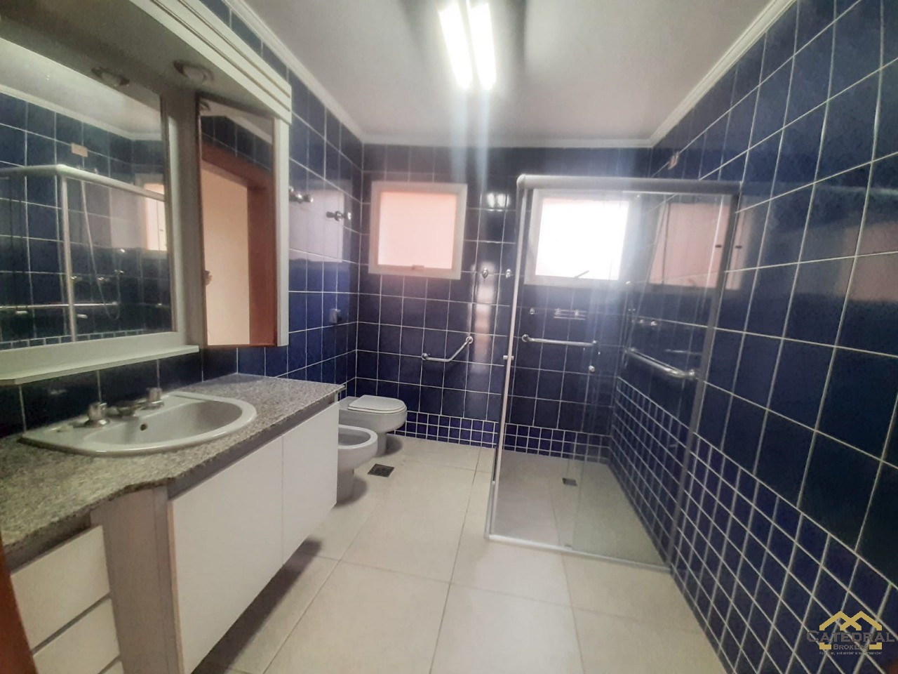 Apartamento para alugar com 5 quartos, 220m² - Foto 29