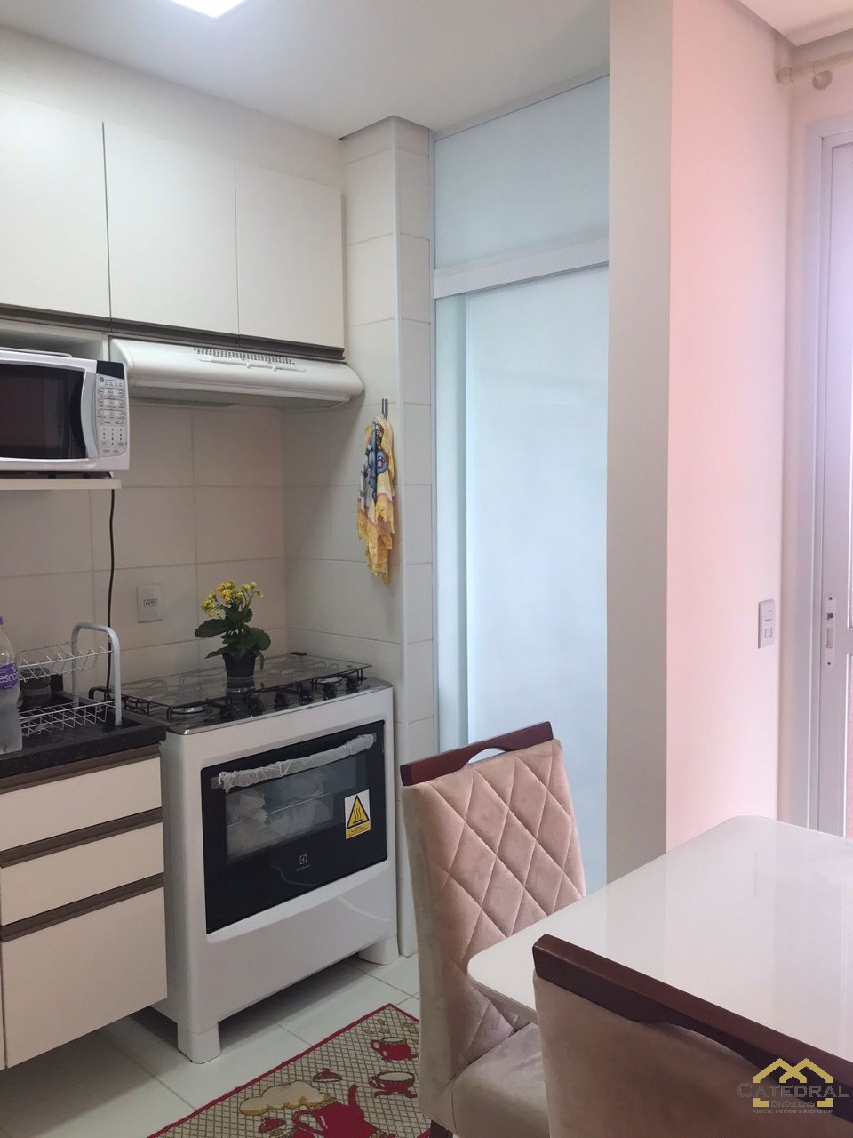 Apartamento para alugar com 2 quartos, 61m² - Foto 6