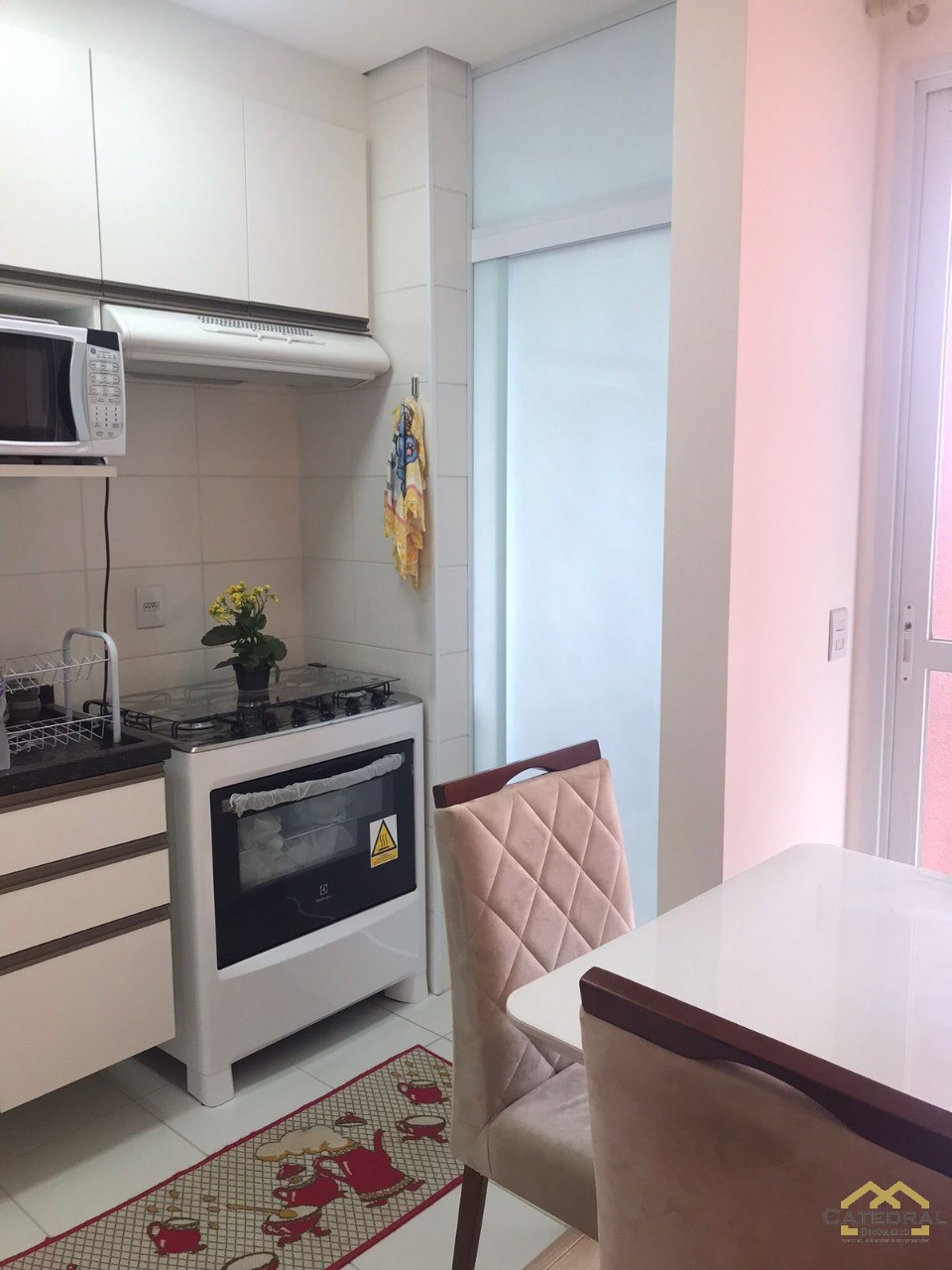 Apartamento para alugar com 2 quartos, 61m² - Foto 7