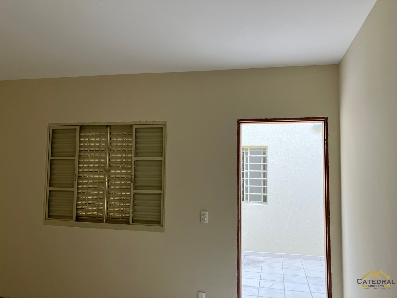 Prédio Inteiro para alugar com 2 quartos, 250m² - Foto 5