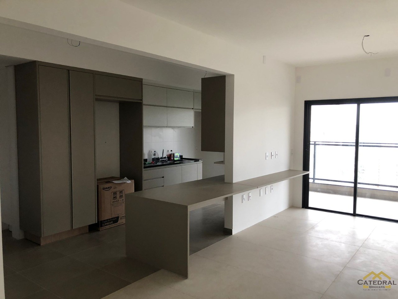 Apartamento à venda e aluguel com 3 quartos, 141m² - Foto 1