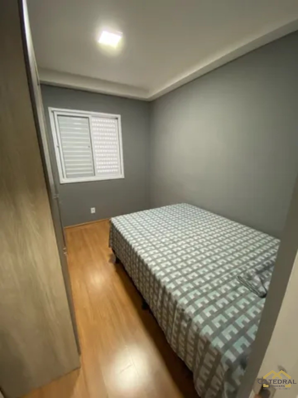 Apartamento para alugar com 2 quartos, 50m² - Foto 9