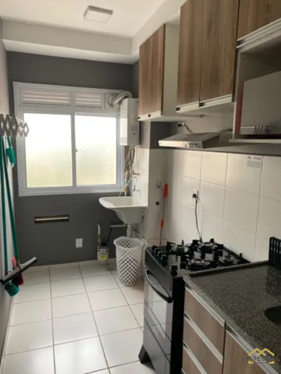 Apartamento para alugar com 2 quartos, 50m² - Foto 6